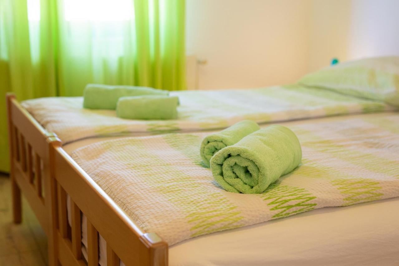 Mihael Apartma Malinska