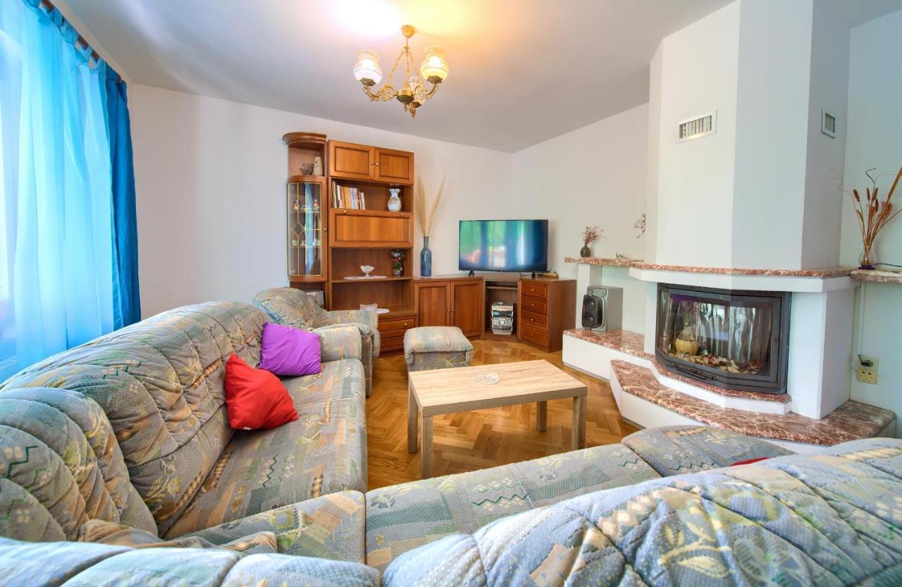 Apartma Mihael *