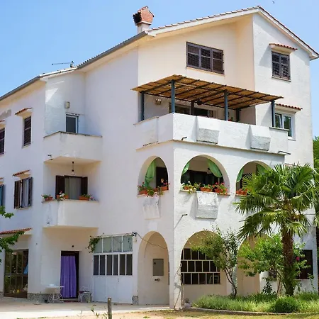 Apartman Mihael Malinska Exterior photo